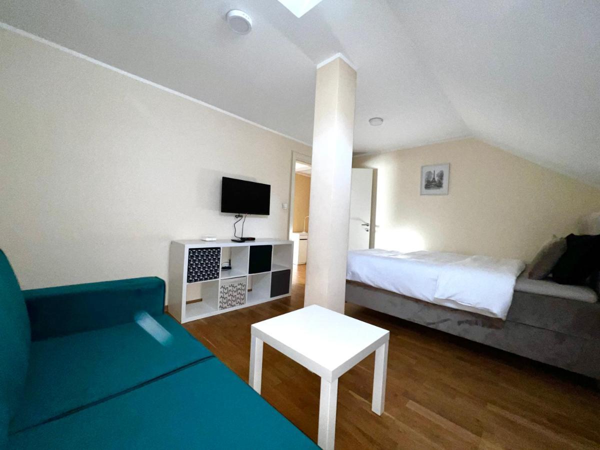 Central Park Residence Belgrado Esterno foto
